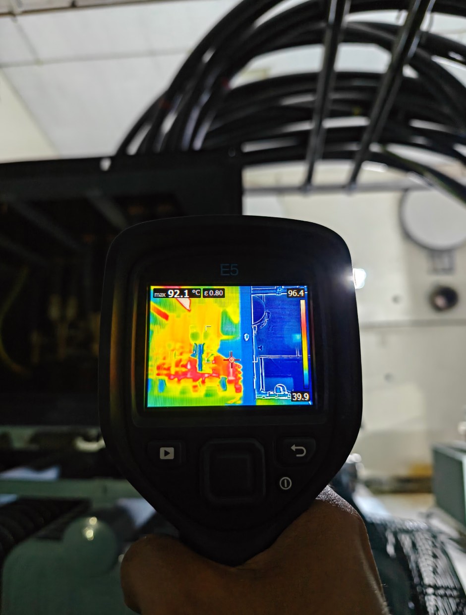 FLIR thermal camera showing hot spot detection - infrared thermography Sri Lanka